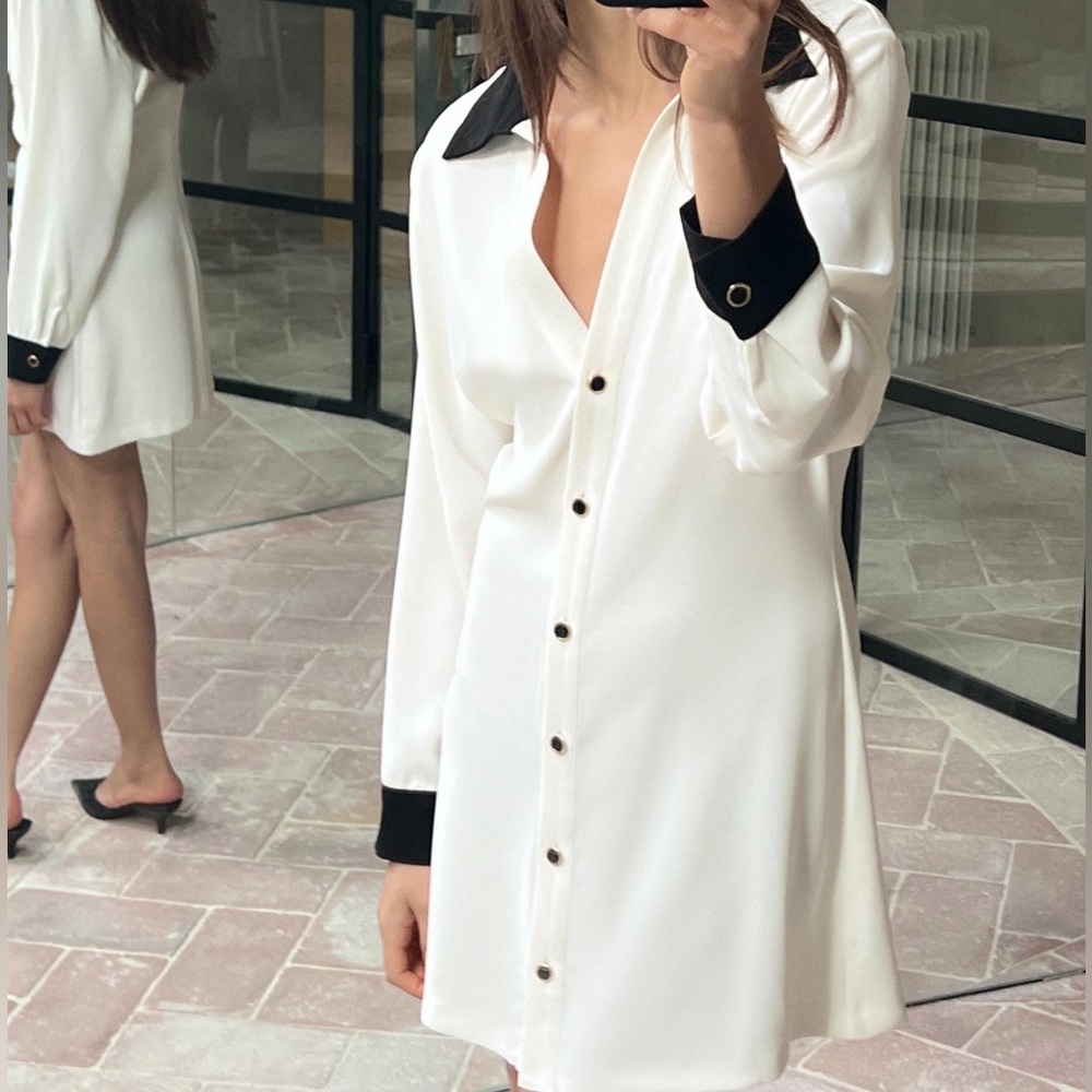 NWT  CONTRAST TRIM MINI DRESS